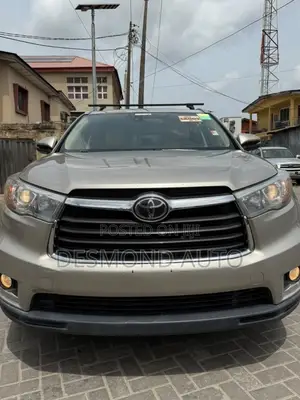 Toyota Highlander Limited Platinum 4dr SUV (3.5L 6cyl 6A) 2015 Gold