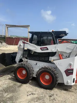 Bobcat S650 Skid-Steer Loader