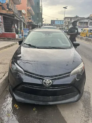 Toyota Corolla 2018 Black