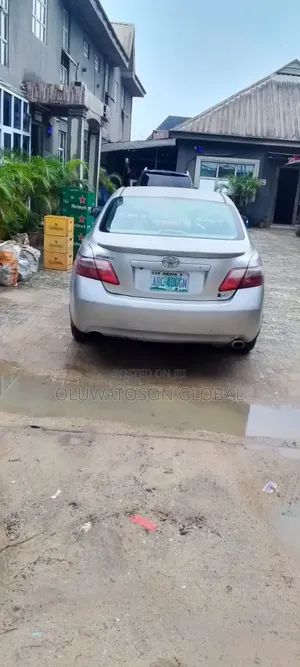 Toyota Camry 2010 Silver