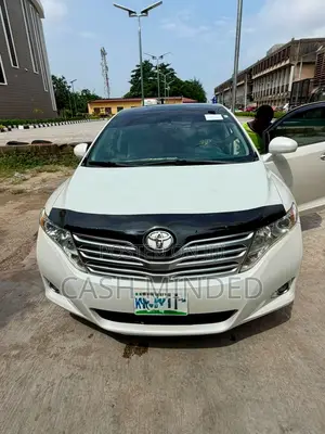 Toyota Venza XLE 2012 White