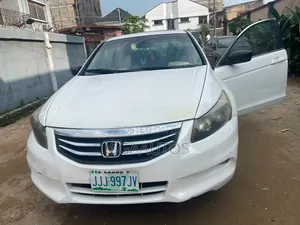 Honda Accord 2010 White