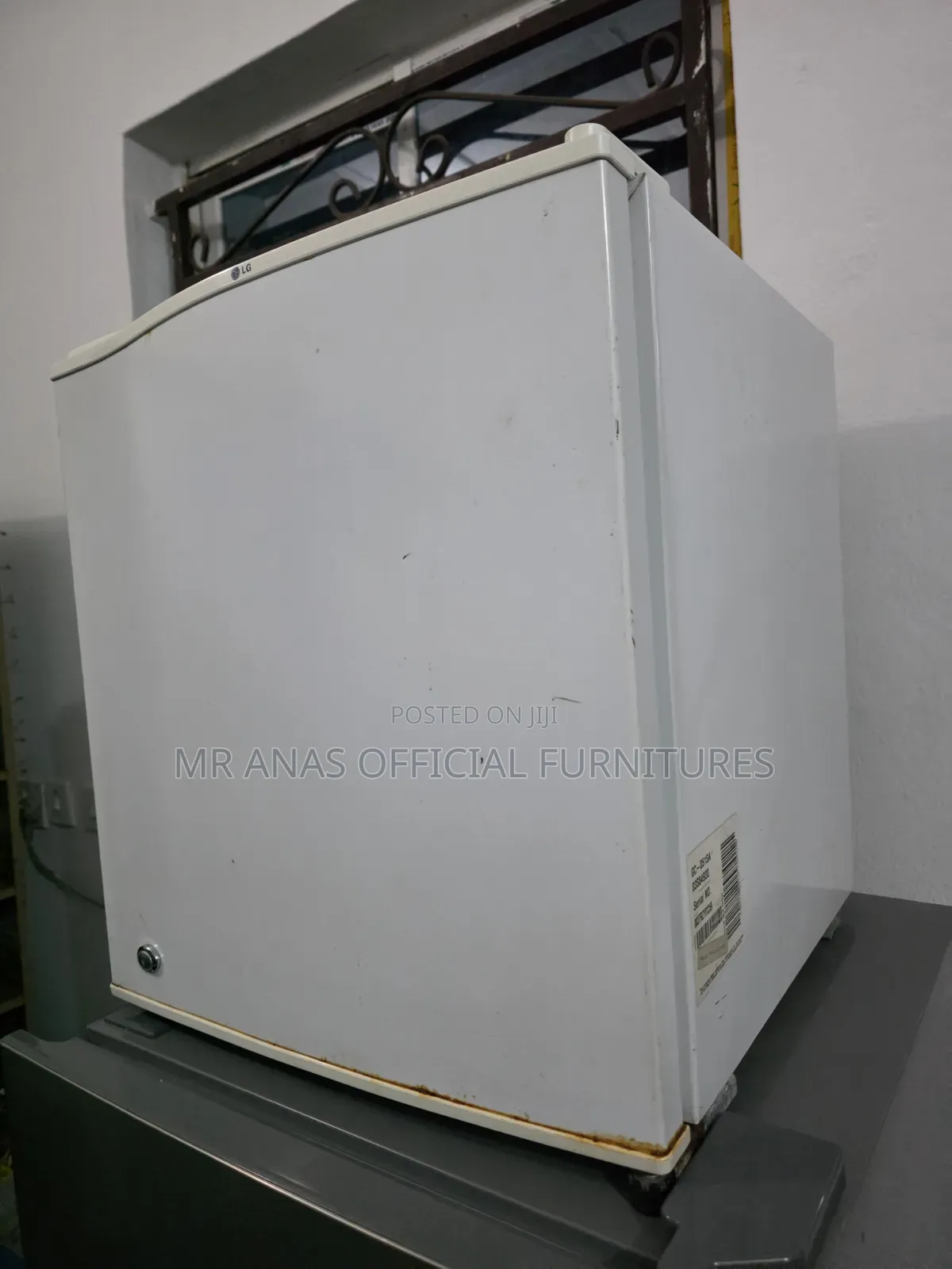 LG Bedside Fridge