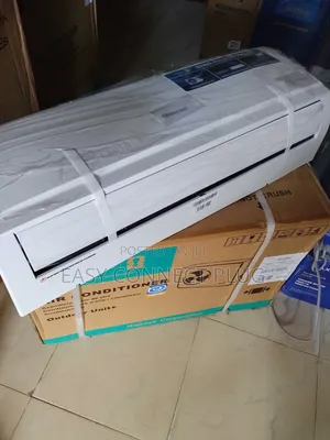 White AC 1.5hp Inverter, Hisense.