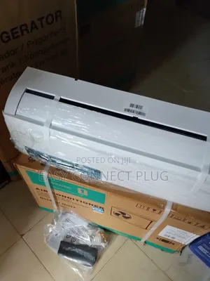 Standard Split White AC (Hisense) 1.5hp Inverter.