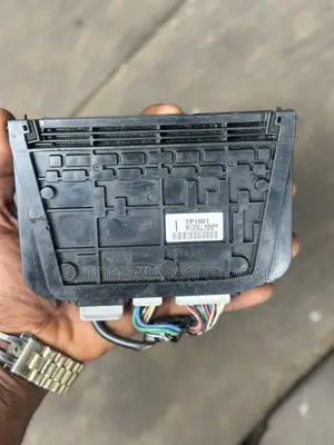 Lexus RX350 (2010-2015) Engine Room FuseBox / Headlight Control Module