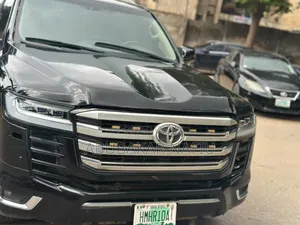 Toyota Land Cruiser 2023 Black