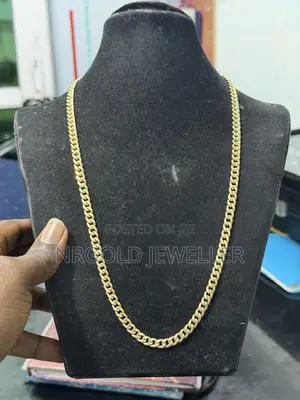 Pure 18karat Cuban Chain Gold.