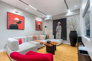 2 Bedroom Apartment (1st Floor)