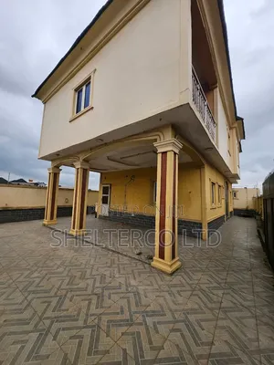 5bdrm Duplex in Estate, Magodo Isheri for sale