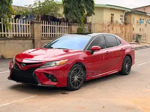 Toyota Camry 2021 Red