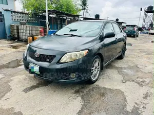 Toyota Corolla 2010 Black