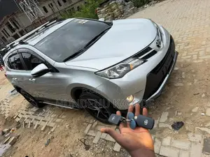 Toyota RAV4 2015 Silver