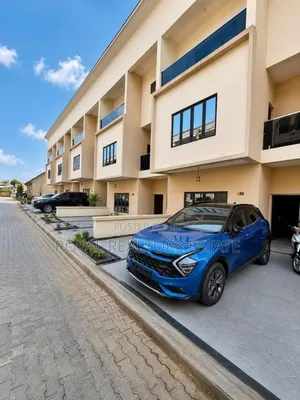 4bdrm Townhouse/Terrace in Wuye for sale