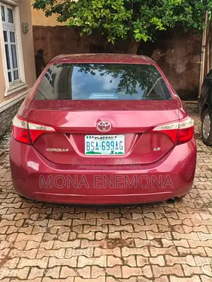 Toyota Corolla 2015 Red