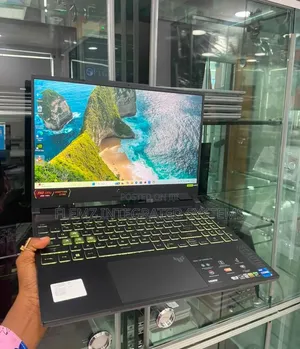 Laptop Asus TUF Gaming A15 16GB Intel Core i7 SSD 1T