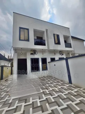4bdrm Duplex in Yaba, Tejuosho for sale