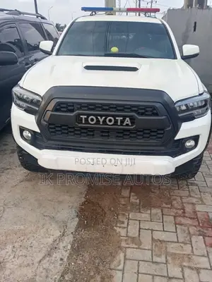 Toyota Tacoma 4dr Double Cab 2016 White