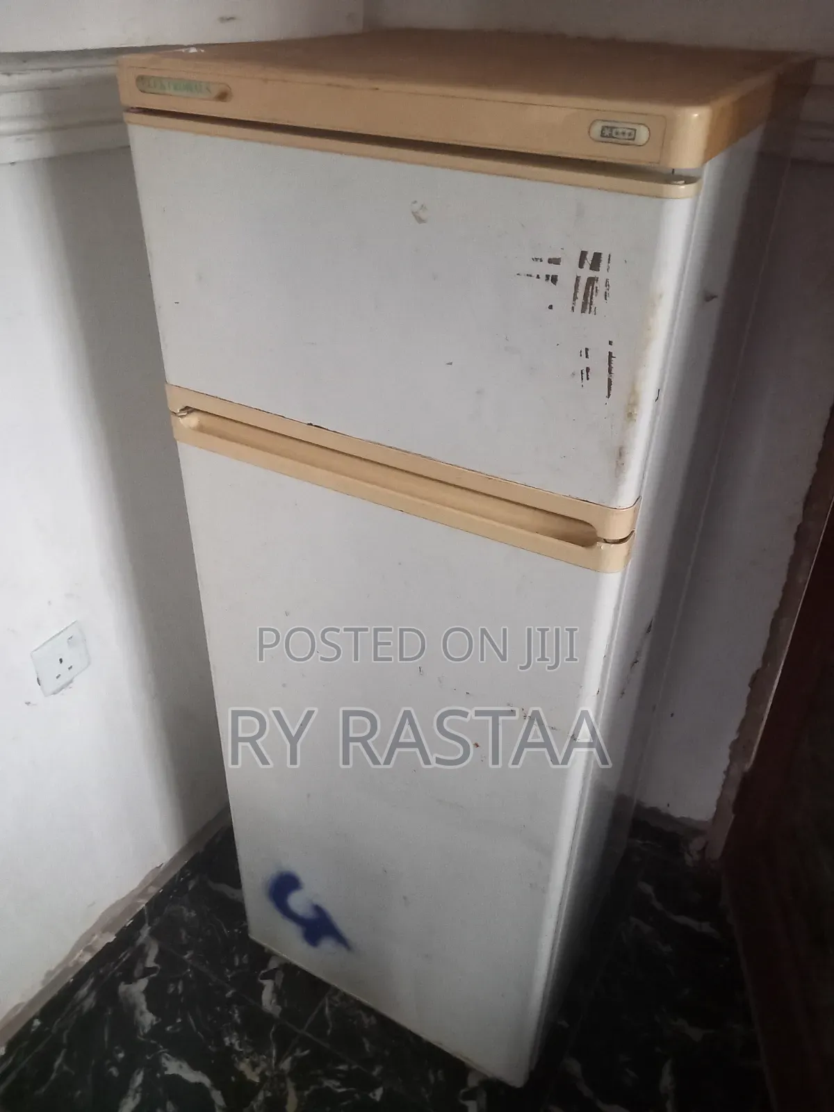 Fridge 4 Corner