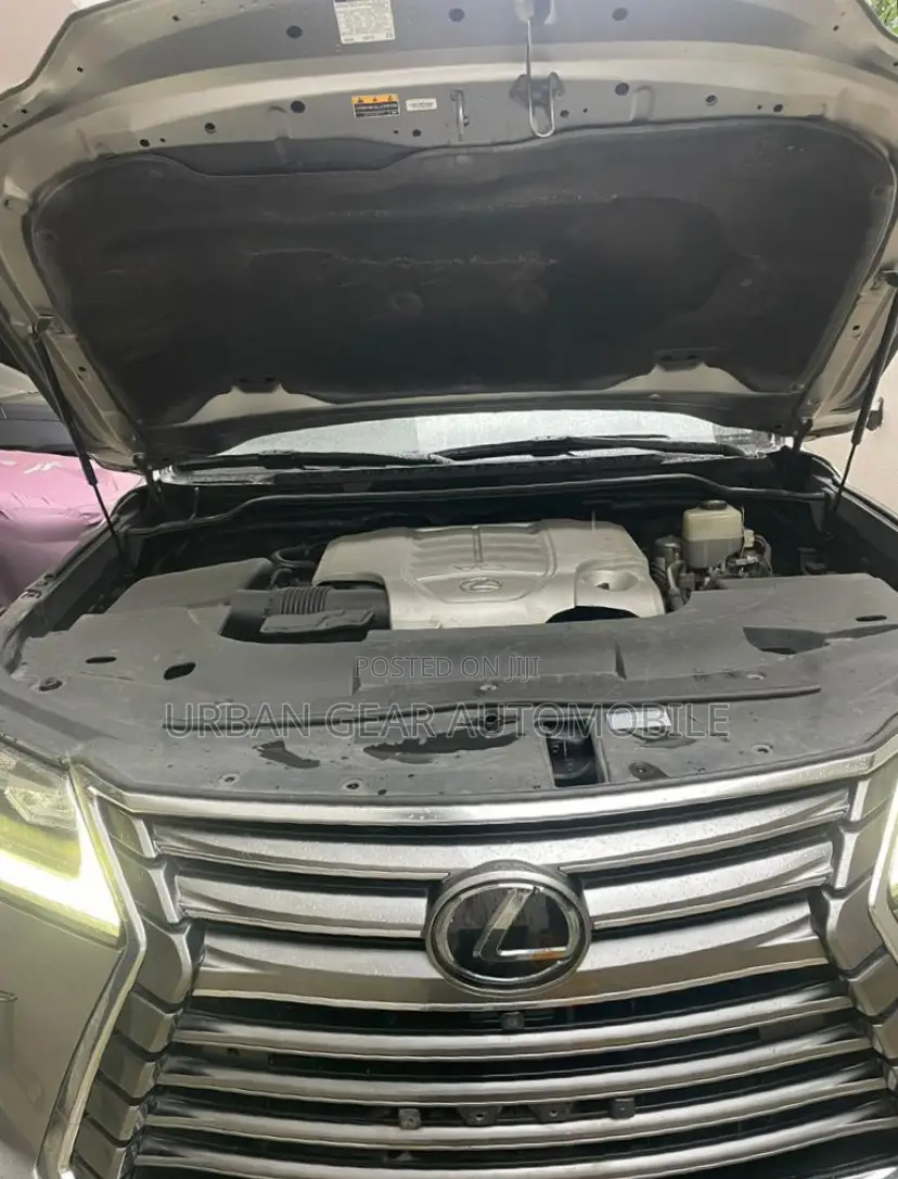 Lexus LX 570 AWD 2021 Gold