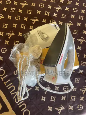 Qasa Solar Iron