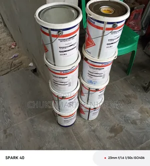 International Interlac 665 Yellow