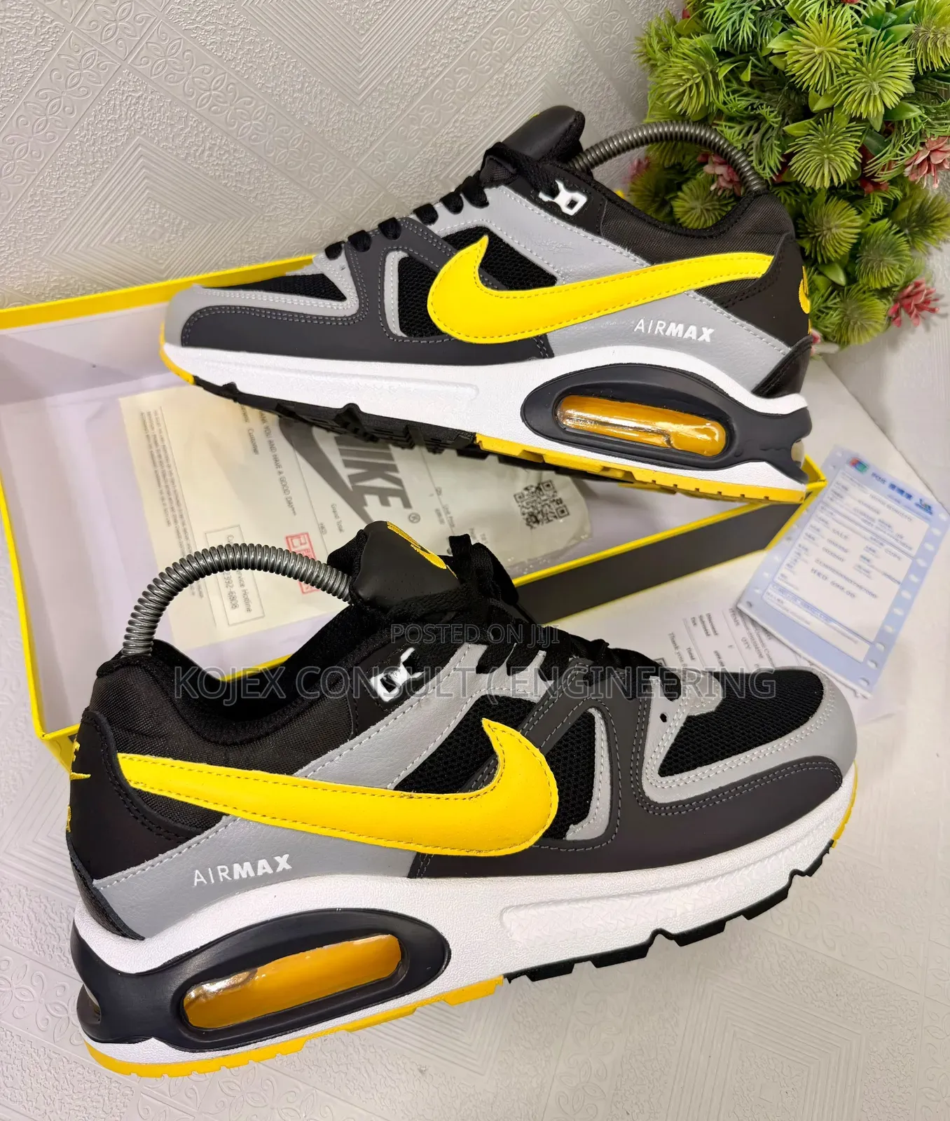 *Nike Air Max Muse