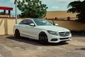 Mercedes-Benz C300 2016 White