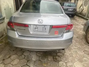 Honda Accord Sedan EX Automatic 2012 Silver