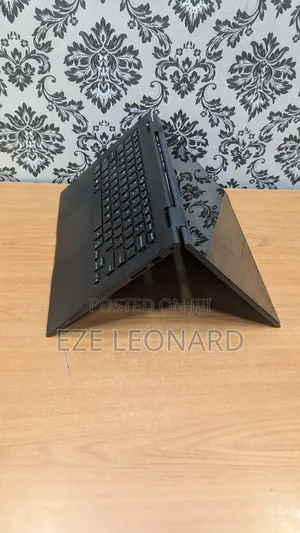 Laptop Dell Latitude 3390 2-in-1 8GB Intel Core i5 SSD 256GB
