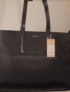 FIORELLI Matching Tote Bag With a Pouch