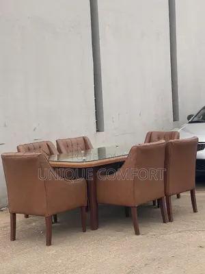 Top Quality 6 Seaters Luxury Glass Top Dining Set