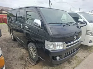 Toyota HiAce 2010 Black