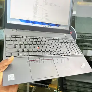 Laptop Lenovo ThinkPad P15s 16GB Intel Core i7 SSD 512GB