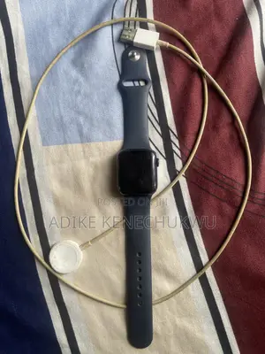 Apple Watch Series 6 40mm With Original Charger