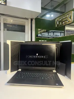 Laptop Alienware X16 R2 16GB Intel Core Ultra 7 SSD 1T