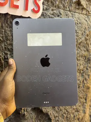 Apple iPad Air (2022) 64 GB Gray