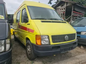 Volkswagen LT 2005 Yellow