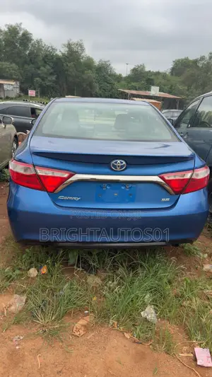 Toyota Camry SE 4dr Sedan (2.5L 4cyl 6A) 2016 Blue