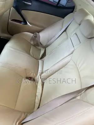 Lexus IS 250 2010 Red