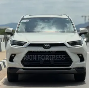 Toyota Highlander 2024 White