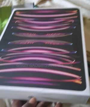 Apple iPad Pro 12.9 (2022) 128 GB Gray