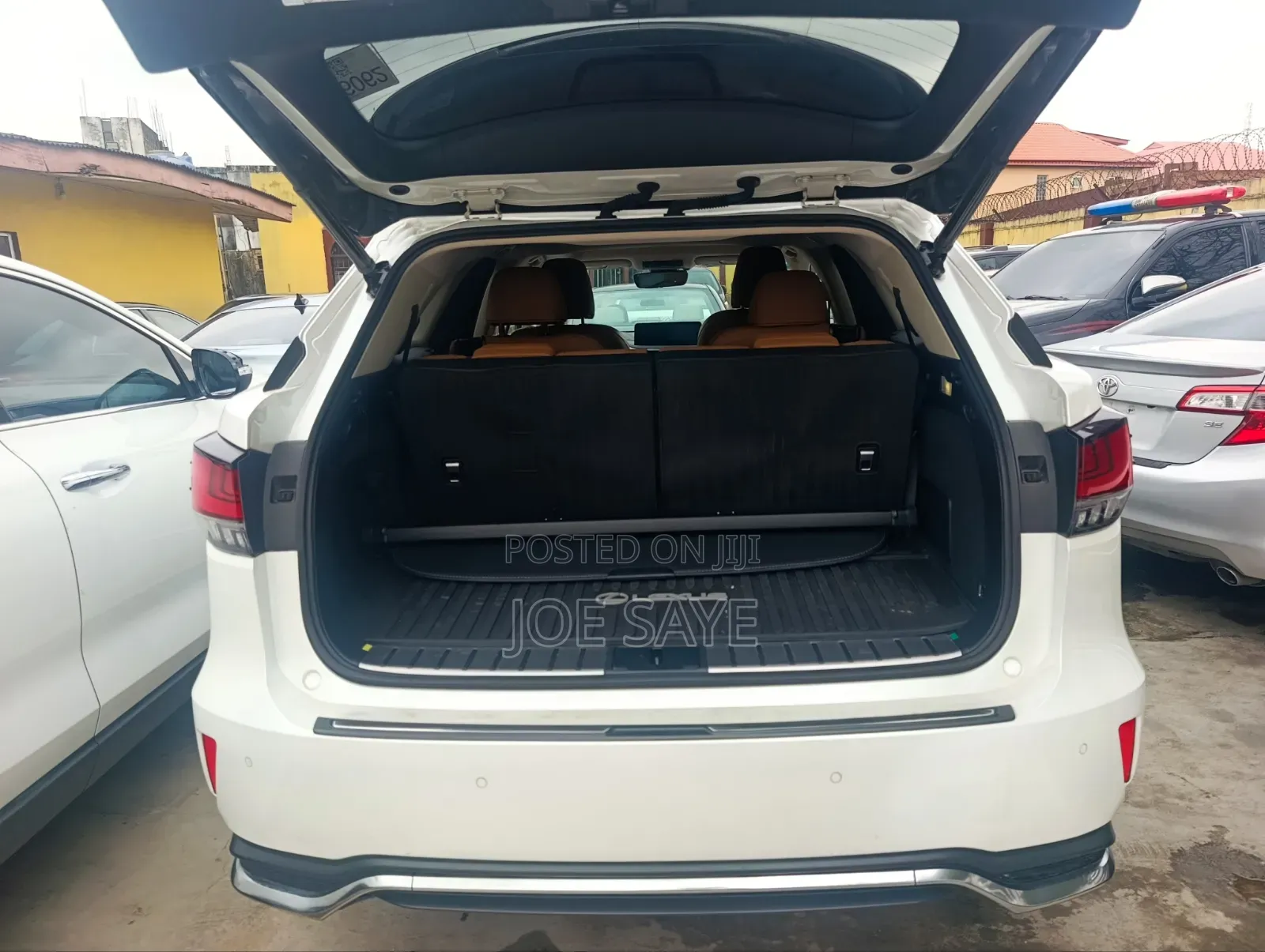Lexus RX 2022 White