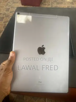 Apple iPad Pro 12.9 (2021) 256 GB Gray