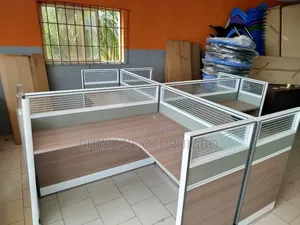 4 Seater Office Workstation