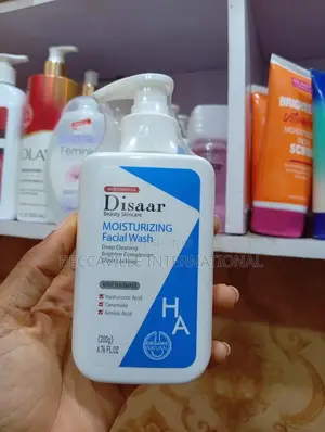Disaar Moisturizing Facial Wash