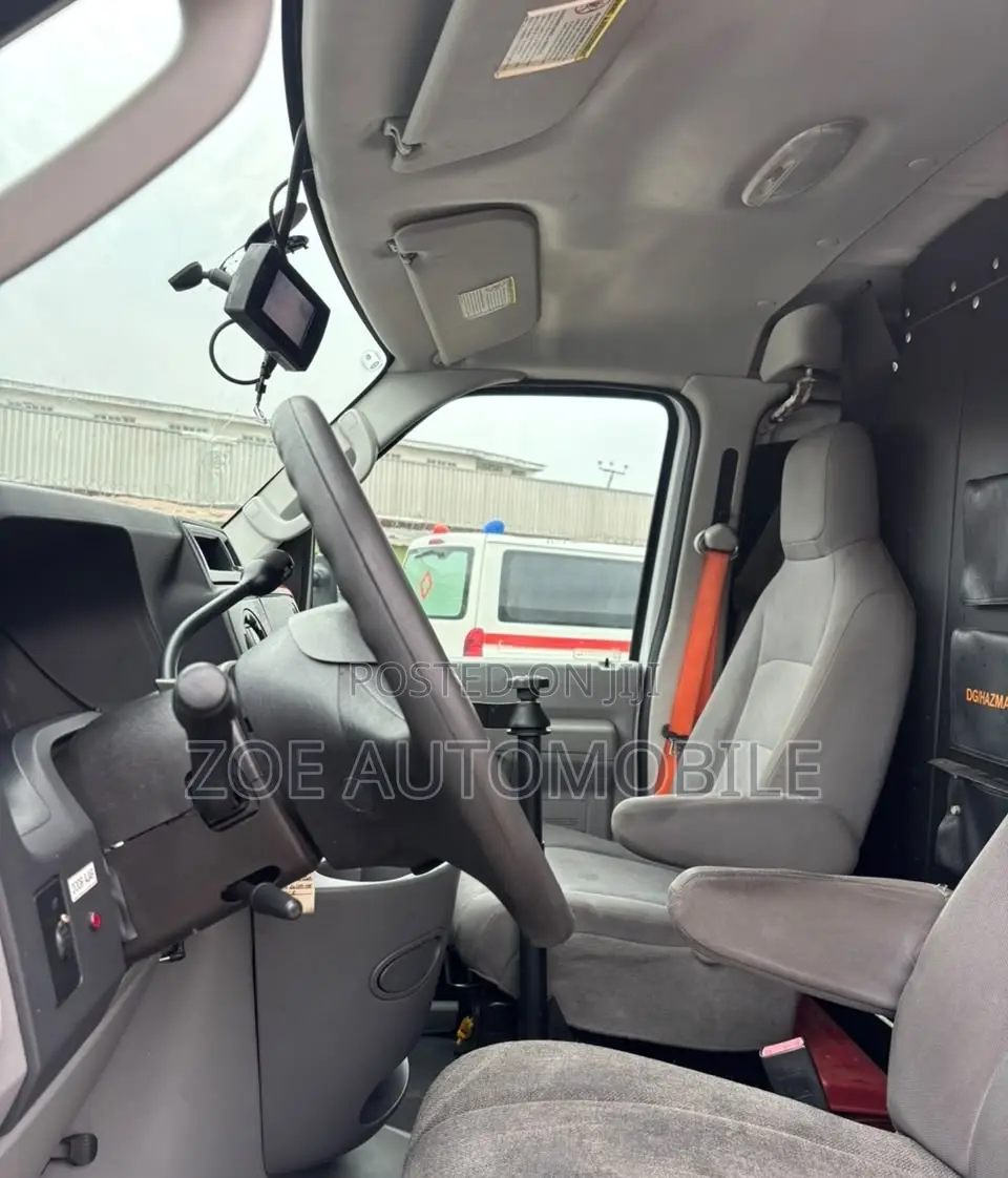Ford E250 2011 White