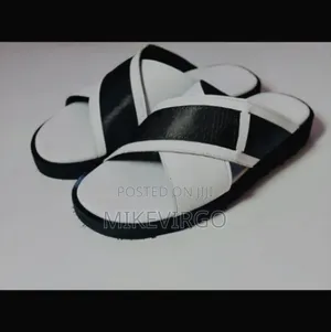 Crossed Pattern Men's Leather Slippers