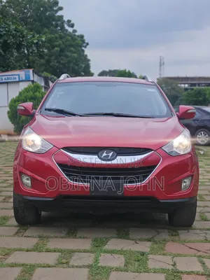 Hyundai Tucson 2013 Red