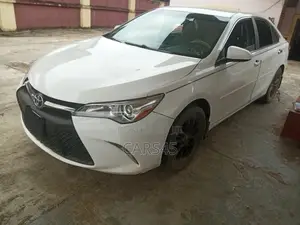 Toyota Camry 2017 White